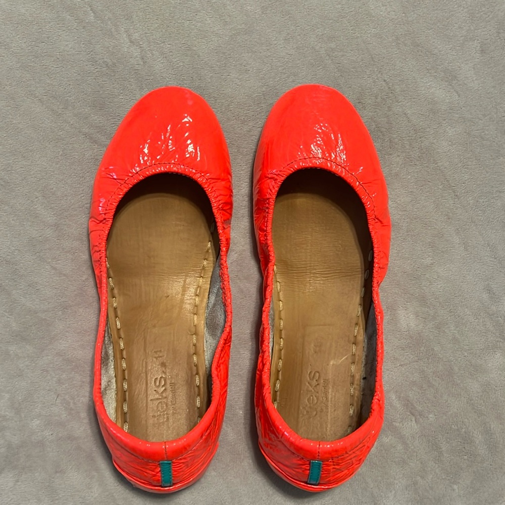 Neon Tieks Infrared Size 11